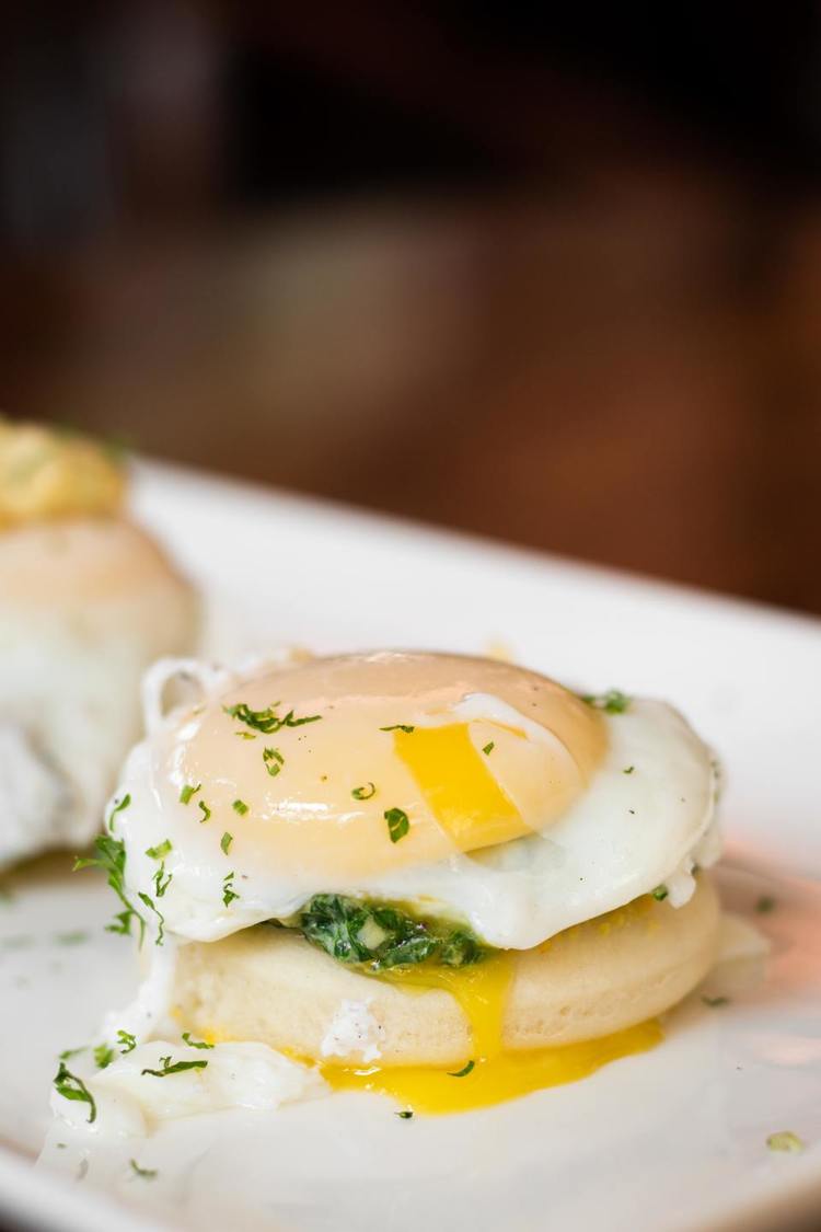 Poached Eggs on an English Muffin Recipe