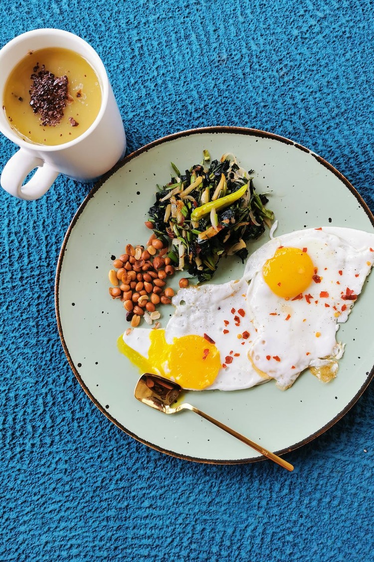Sunny Side Up Eggs with Baked Beans - Egg Recipe